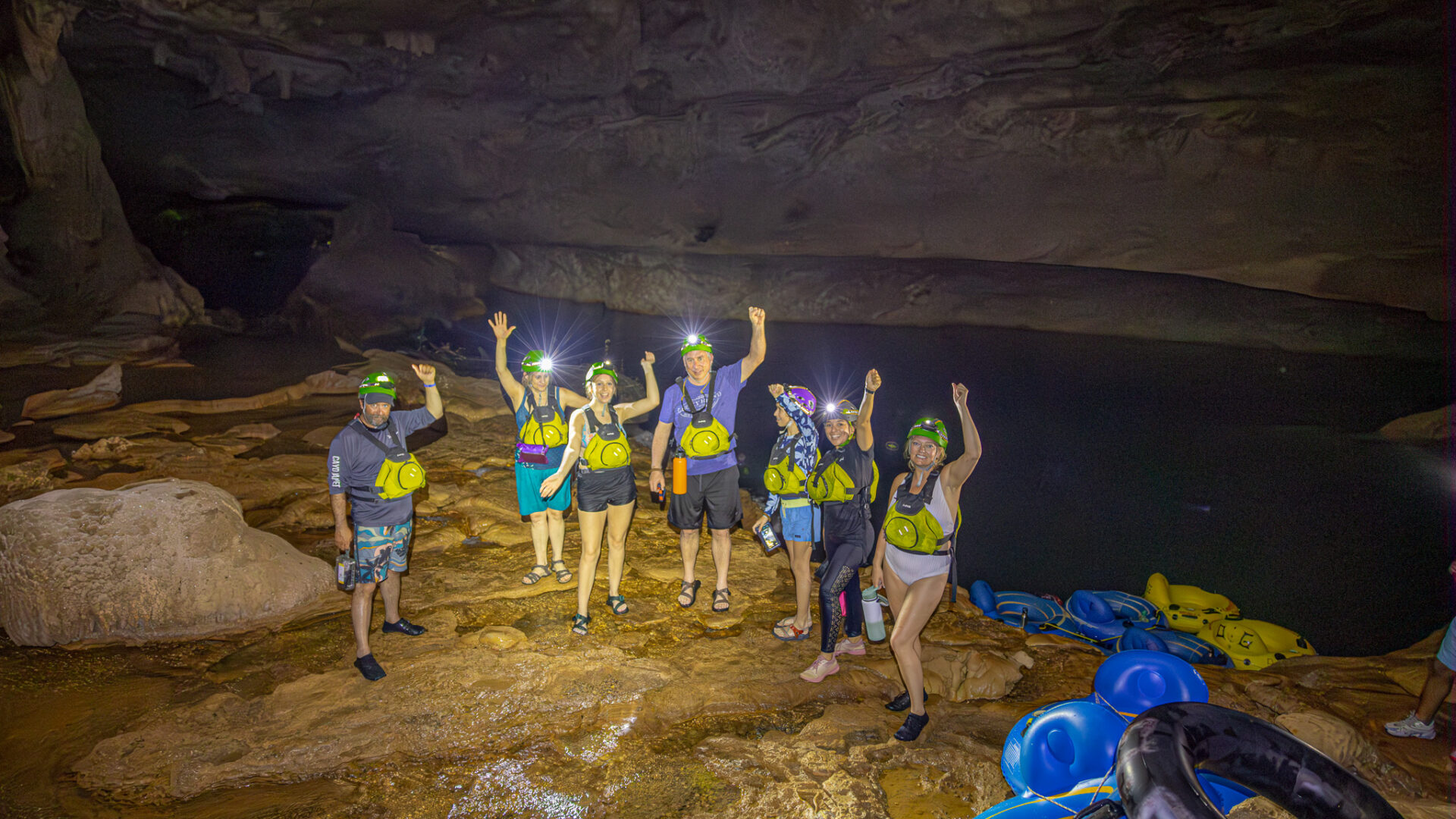 cave tubing belize